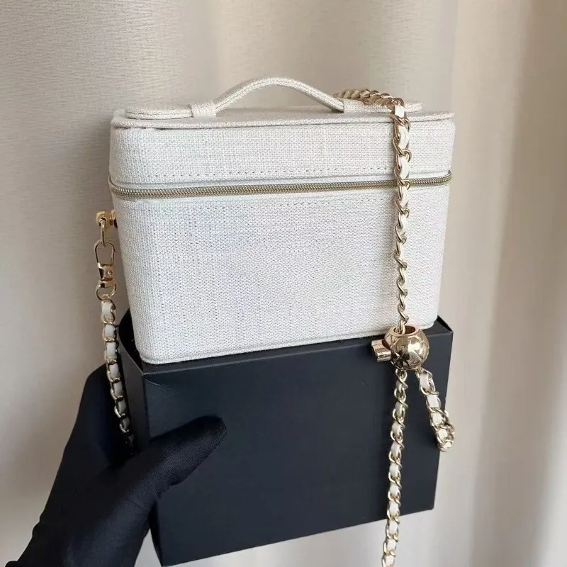 Luxury Bags Edit - Kerstmis 2025 limited edition make-up tas