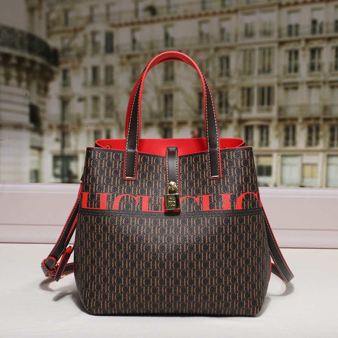 CH Luxe Geprinte Bucket Bag 20 - Luxury Bags Edit recensie en prijs